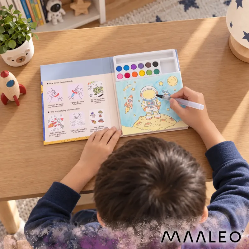 Водна книжка за оцветяване – астронавтът Мааело