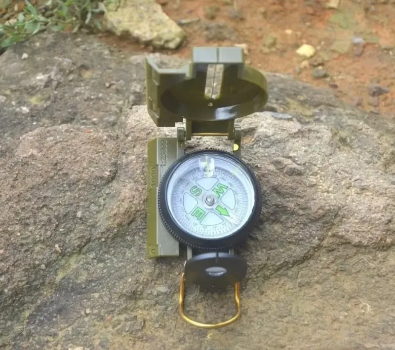 Военен компас KM5717