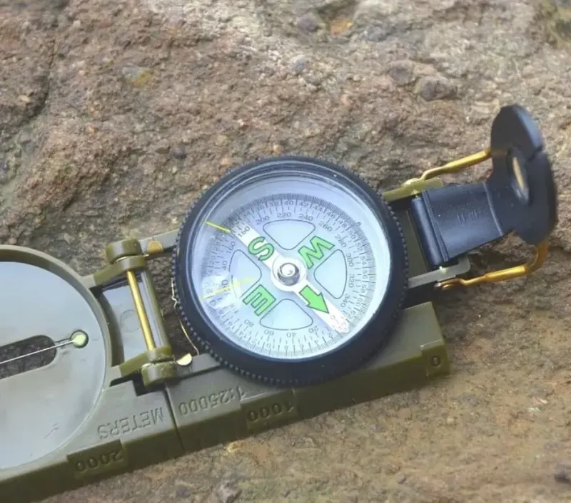 Военен компас KM5717