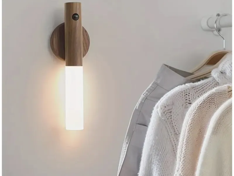 LED лампа с датчик за движение и магнитна стойка — снимка 3