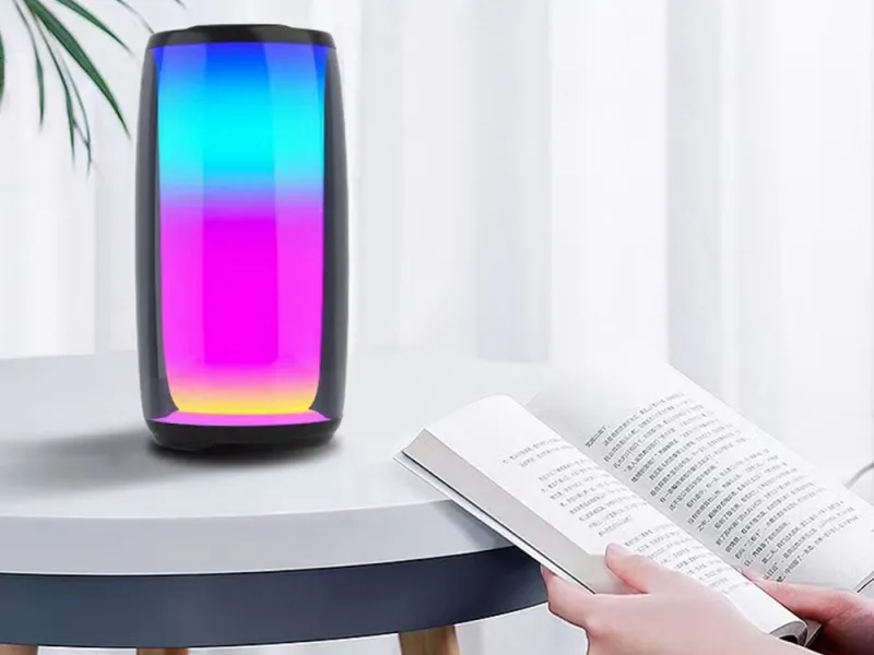 Преносима Bluetooth колонка с FM радио и RGB подсветка — снимка 3