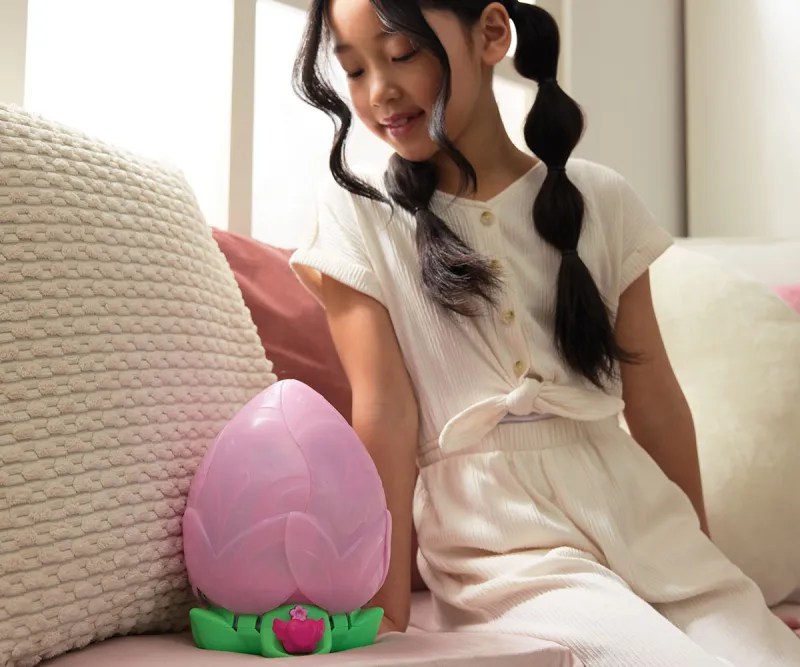 Трансформиращо се цвете Hatchimals Bloomables KittyFly