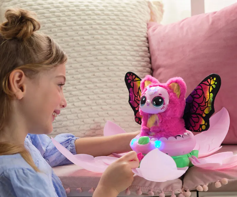 Трансформиращо се цвете Hatchimals Bloomables KittyFly