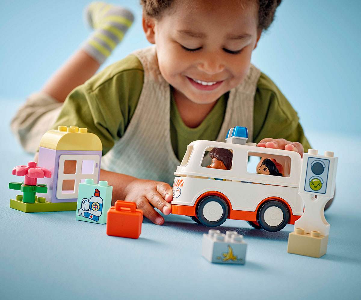 Конструктор LEGO DUPLO 10447 Линейка и шофьор, 2 фигури