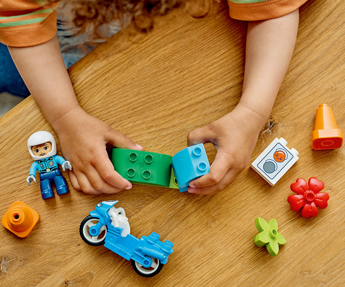 Конструктор LEGO DUPLO 10471 Син полицейски мотоциклет
