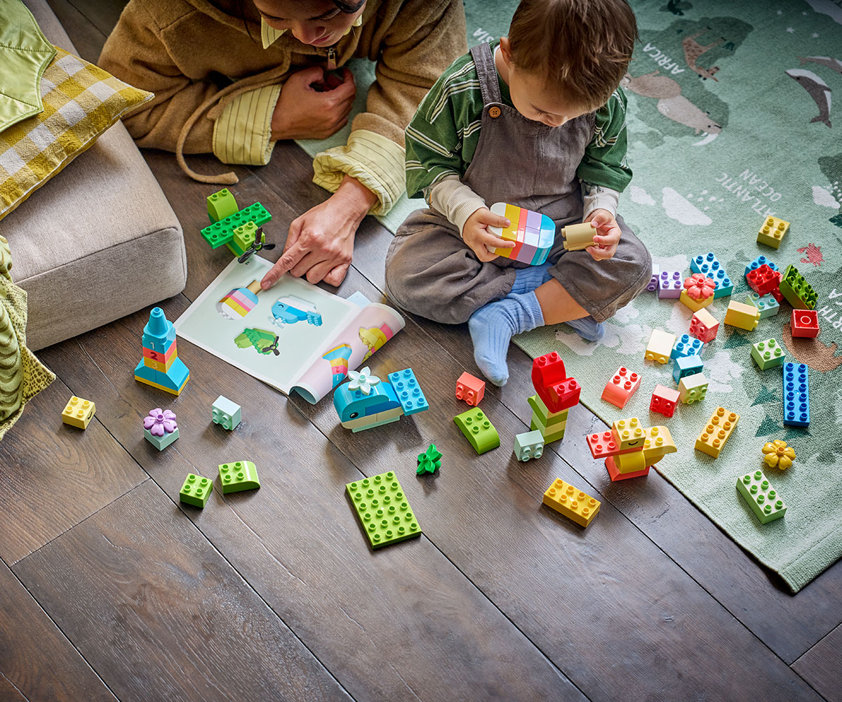 Конструктор LEGO DUPLO 10479 Цветна творческа кутия, 80 части