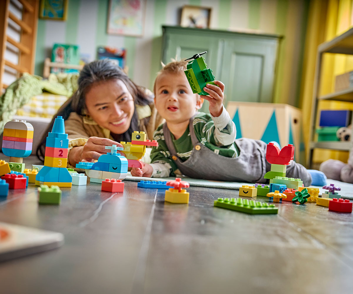 Конструктор LEGO DUPLO 10479 Цветна творческа кутия, 80 части