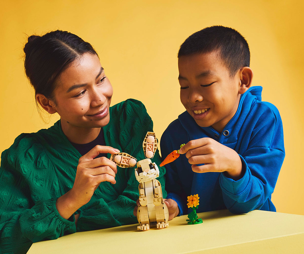 Конструктор LEGO Creator 31162 Сладко зайче 3 в 1, 326 части