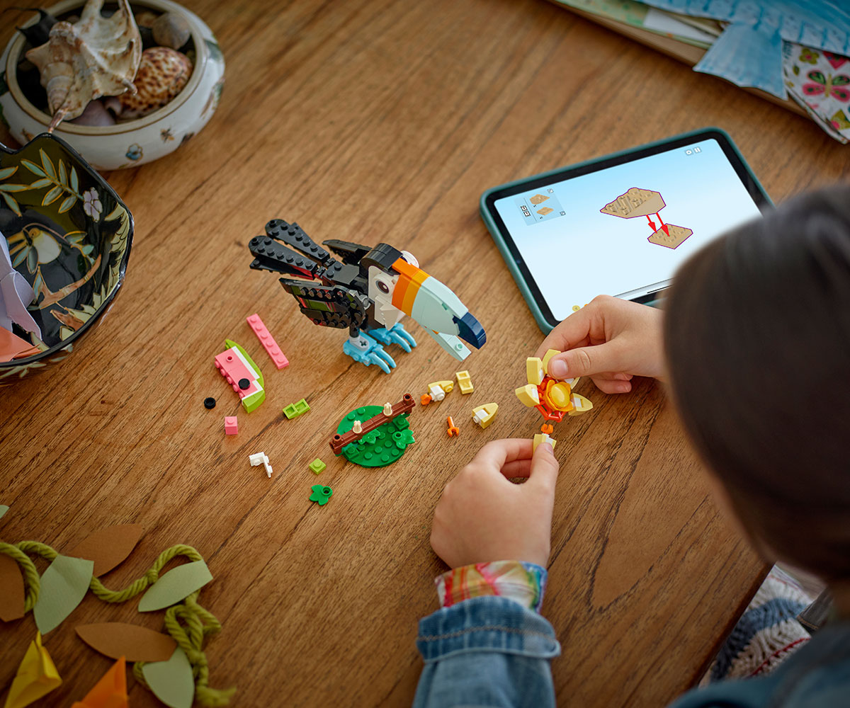 Конструктор LEGO Creator 31173 Тропически тукан 3 в 1, 225 части