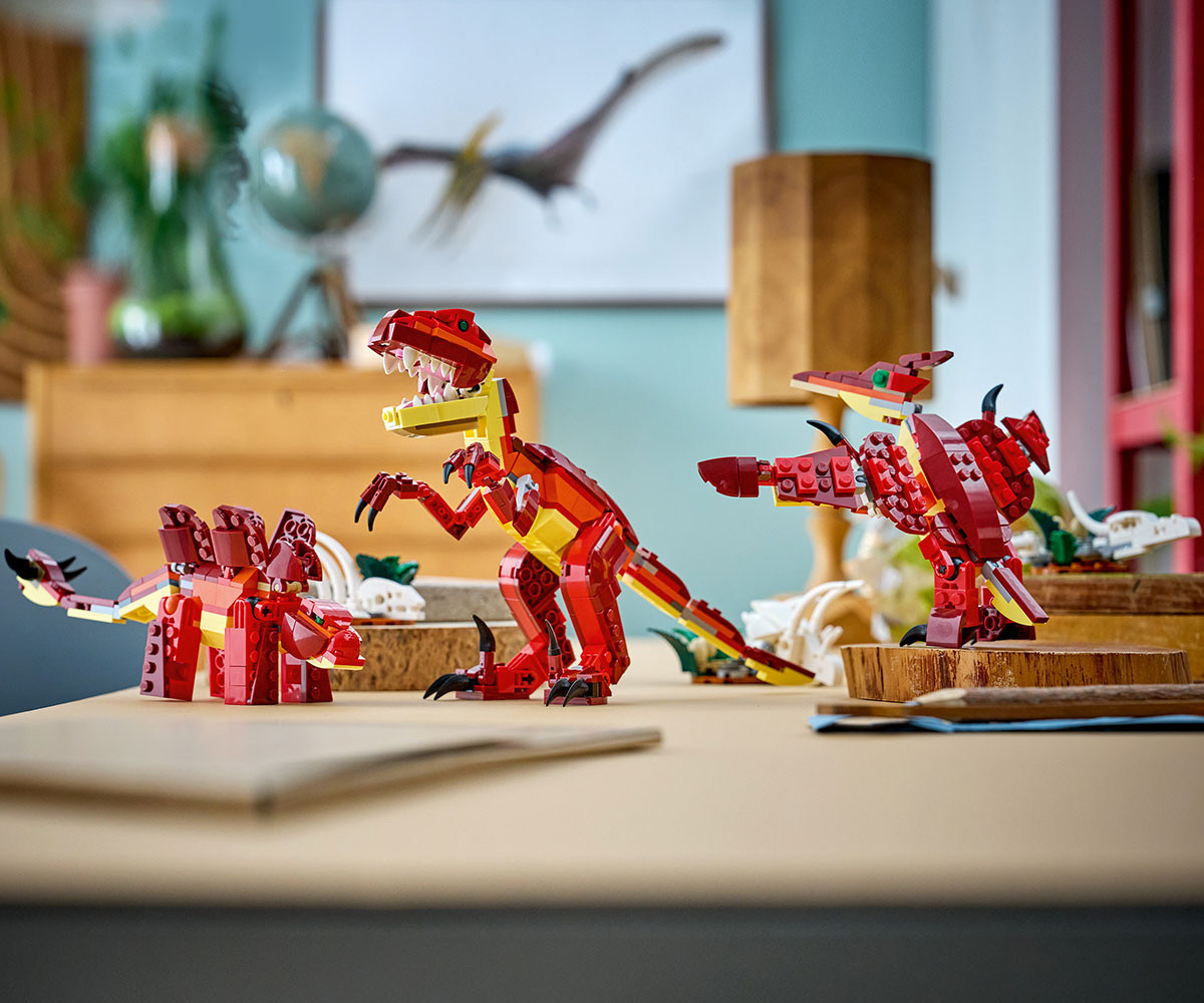 Конструктор LEGO Creator 31379 Свиреп динозавър 3 в 1, 283 части