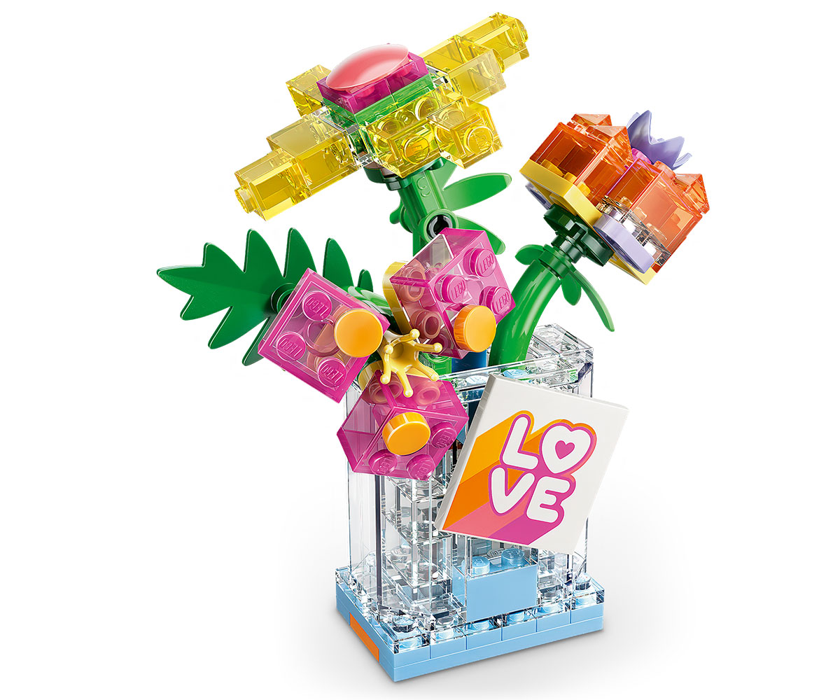 Конструктор LEGO Creator 31383 Шишенце с парфюм 3 в 1