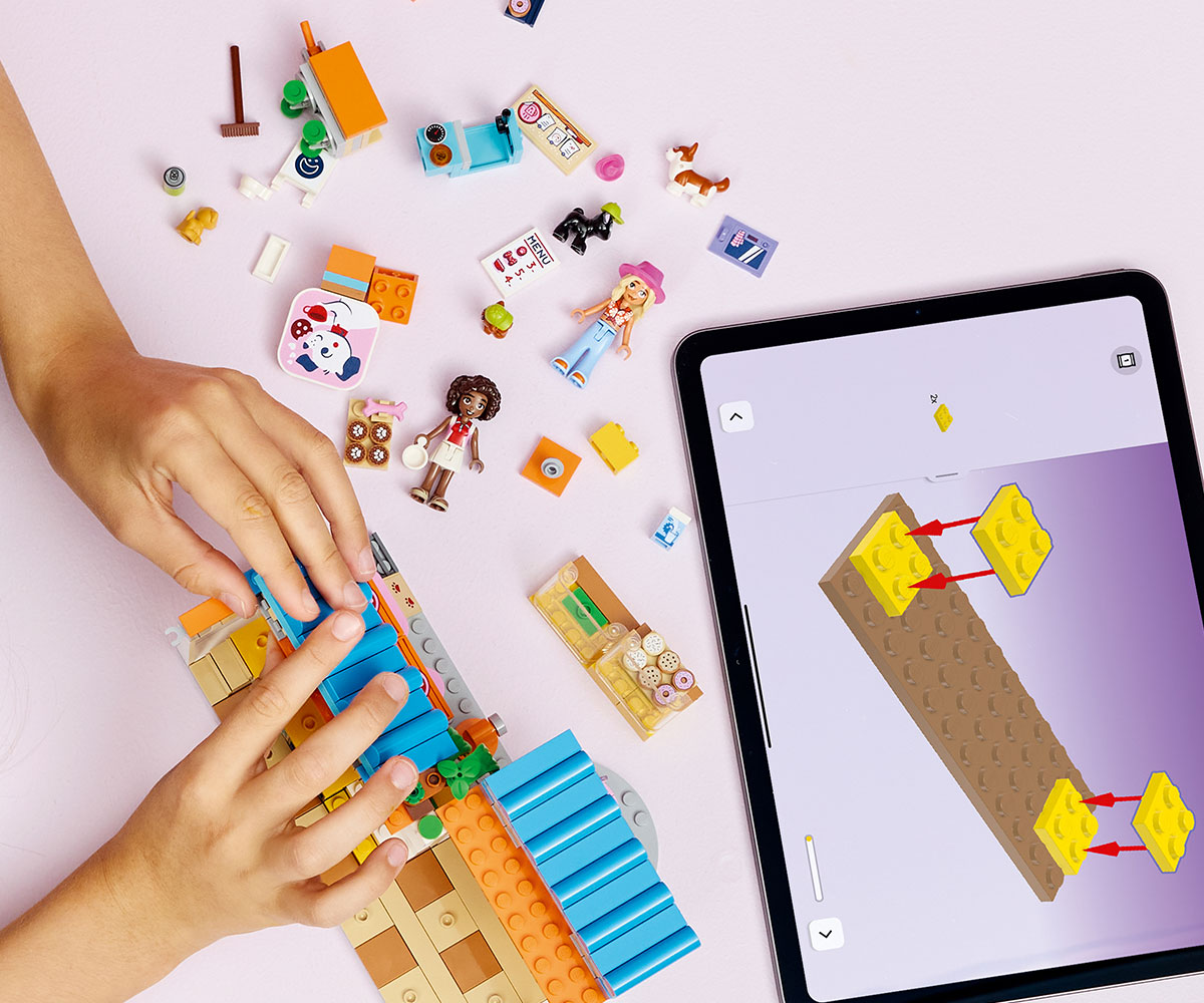 Конструктор LEGO Friends 42677 Пекарна за кучешки лакомства