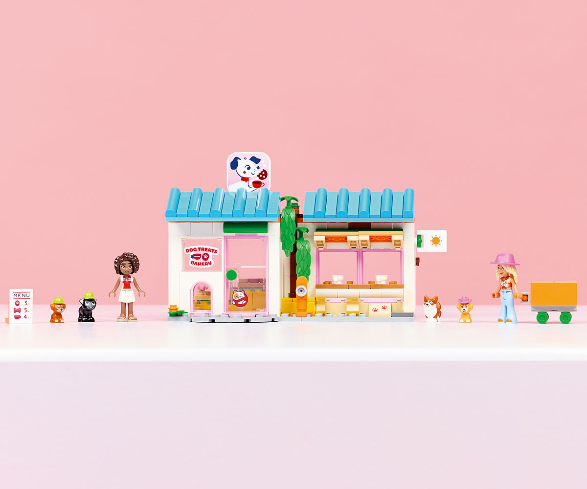 Конструктор LEGO Friends 42677 Пекарна за кучешки лакомства