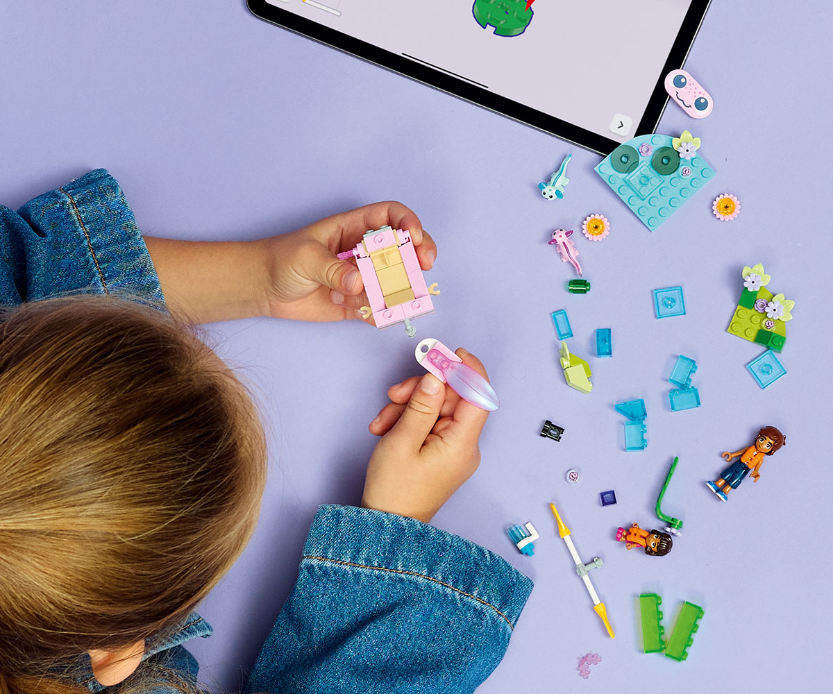 Конструктор LEGO Friends 42681 Лодка-аксолотъл, 95 части