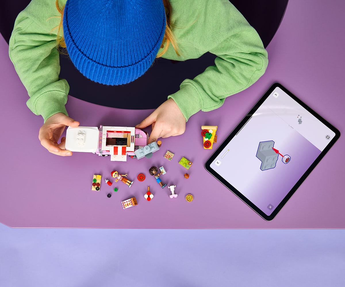 LEGO Friends 42694 Камион за пица, 190 части