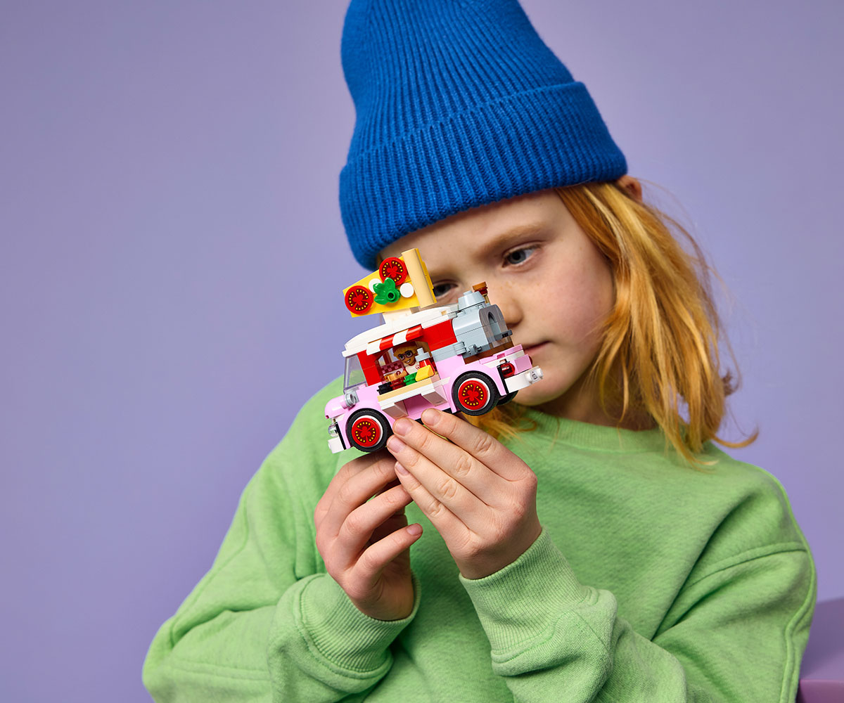 LEGO Friends 42694 Камион за пица, 190 части