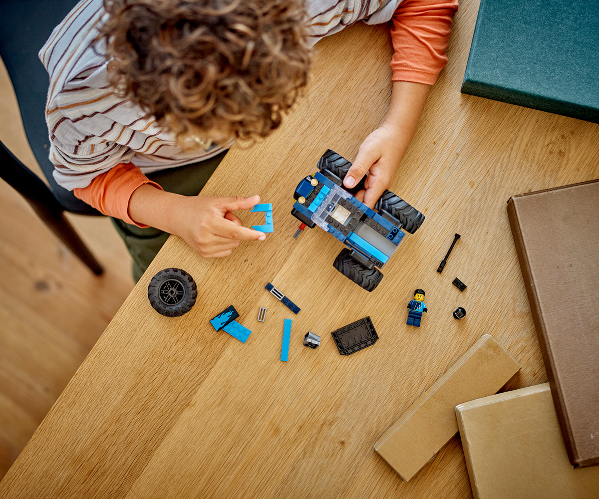 LEGO City 60402 Син камион чудовище с шофьор