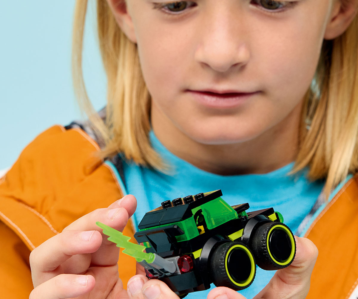 Конструктор LEGO City 60484 Возила – геймърска състезателна кола