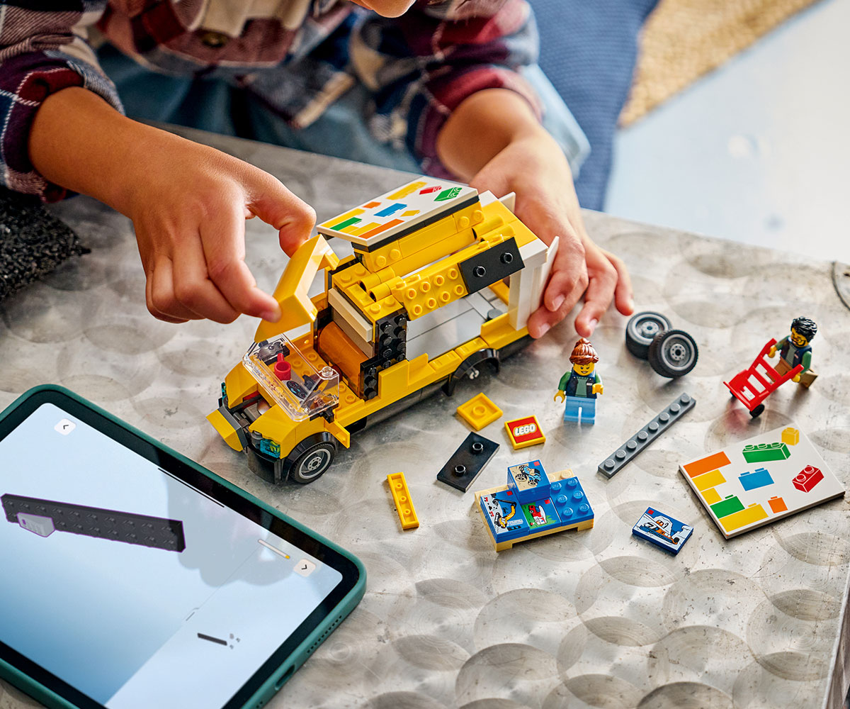 LEGO City 60500 Бусът на LEGO, 276 елемента