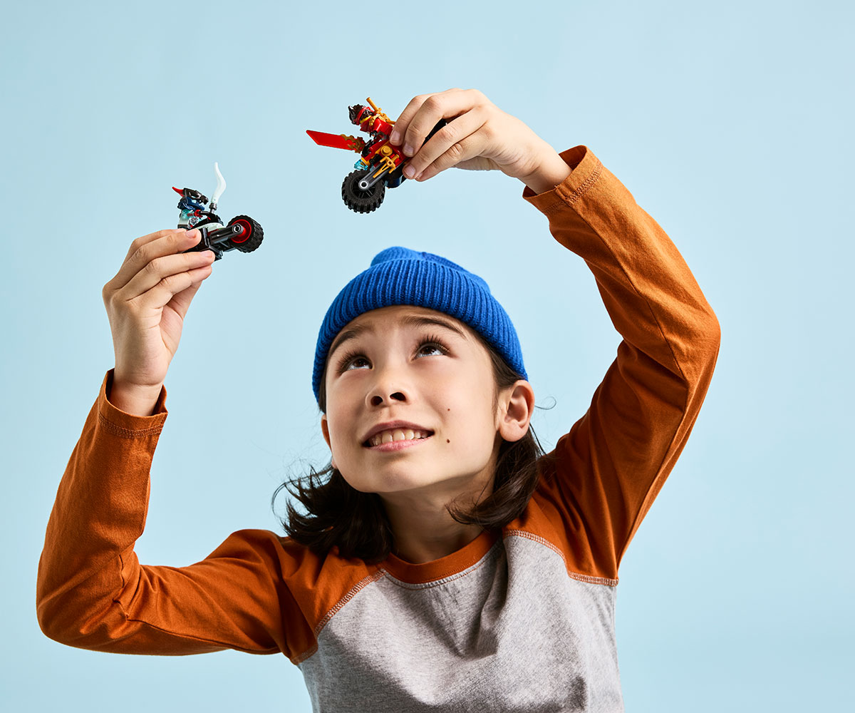 LEGO Ninjago 71838 Състезанието с мотоциклети на Кай, 79 части