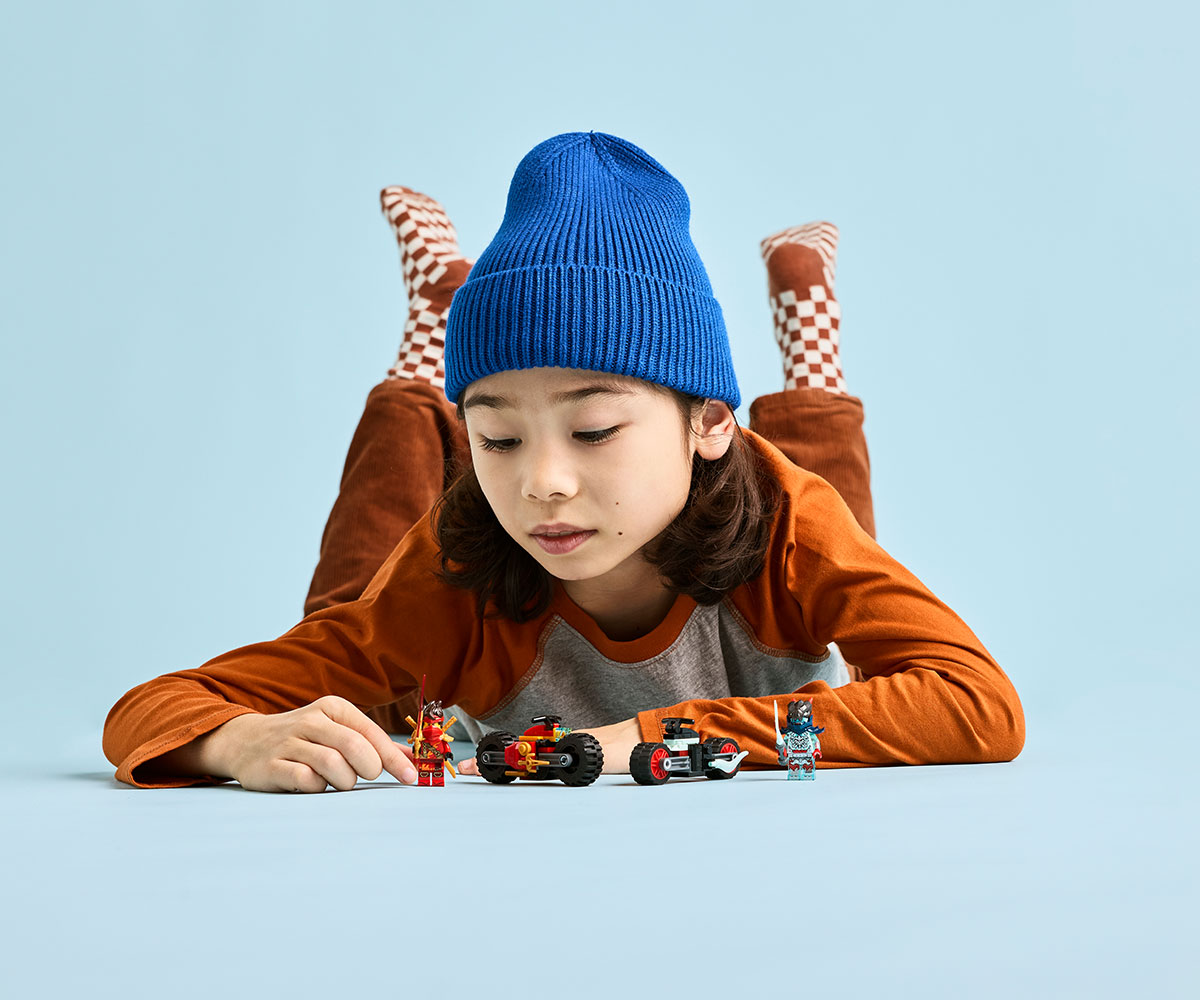 LEGO Ninjago 71838 Състезанието с мотоциклети на Кай, 79 части