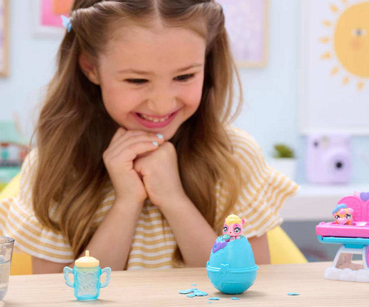 Hatchimals комплект с 2 яйца и столче за хранене