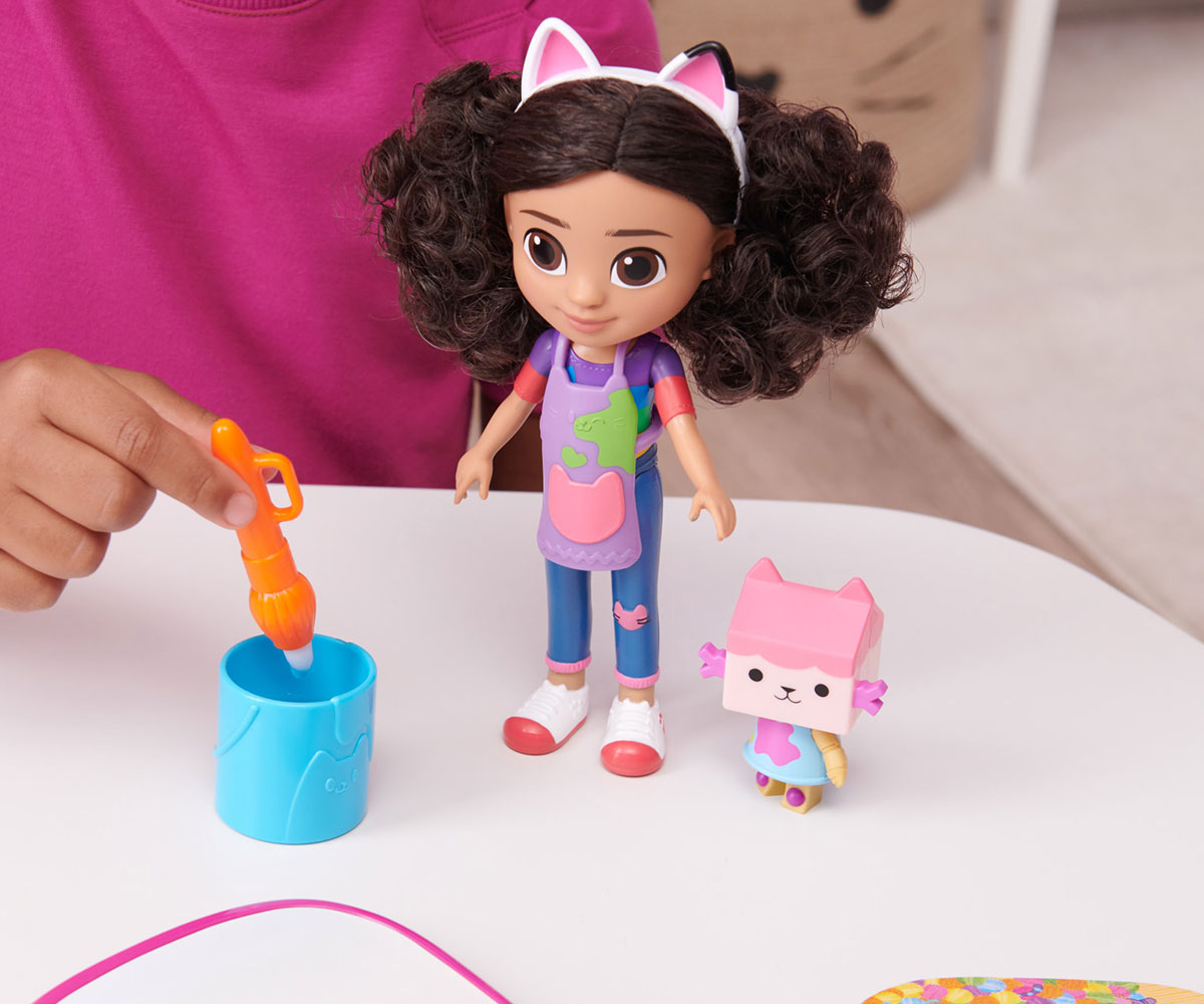 Кукла Gabby's Dollhouse Габи с аксесоари за рисуване, 20 см