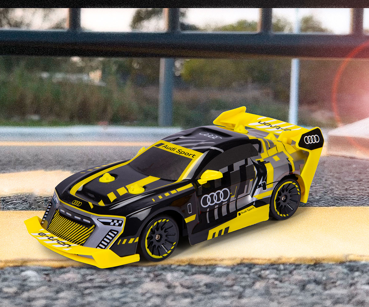 Радиоуправляема дрифт кола Dickie Audi S1 E-Tron Quattro 1:16