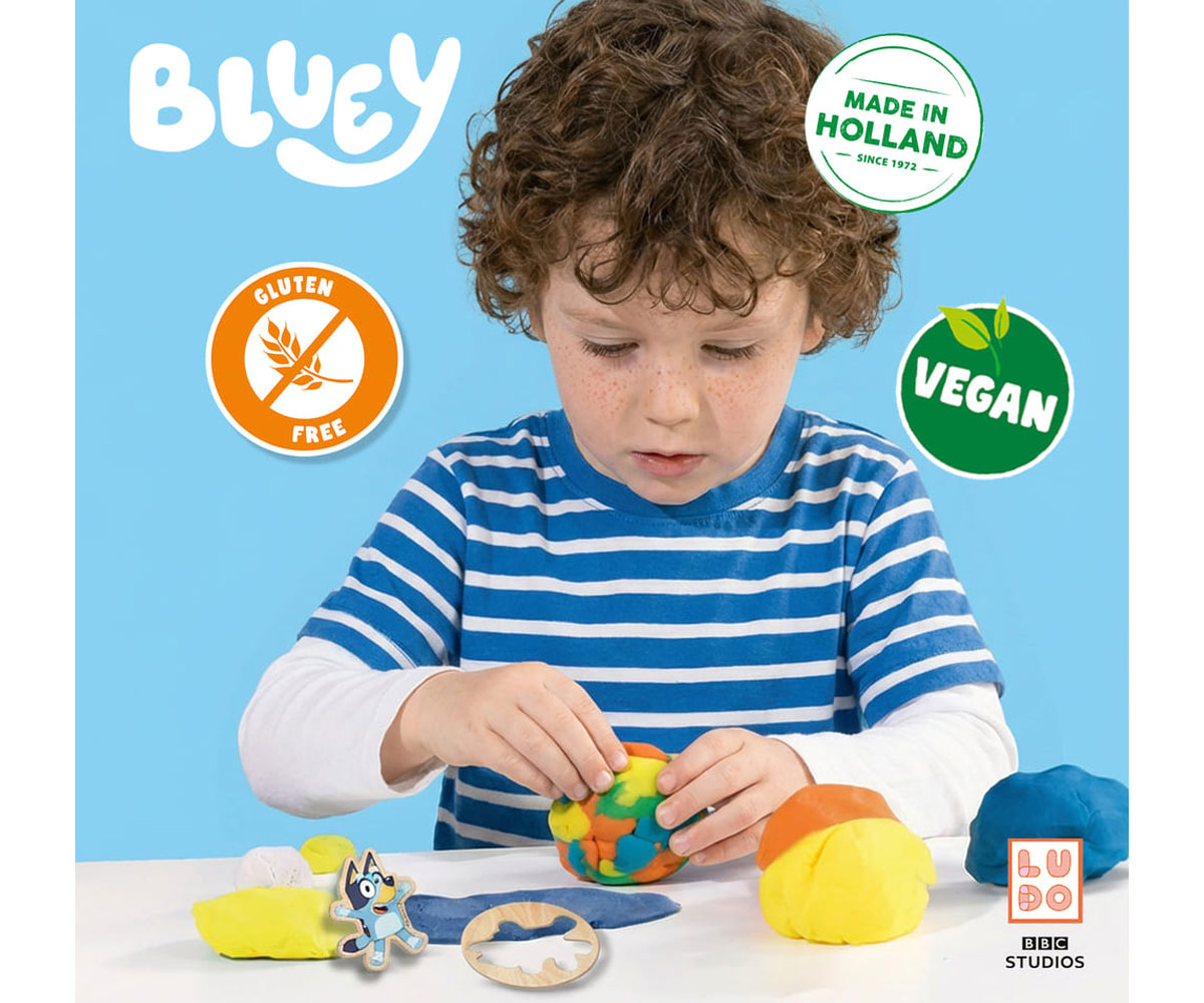 Пластилин SES Creative Блуи, 4 цвята по 90 г и дървена фигурка
