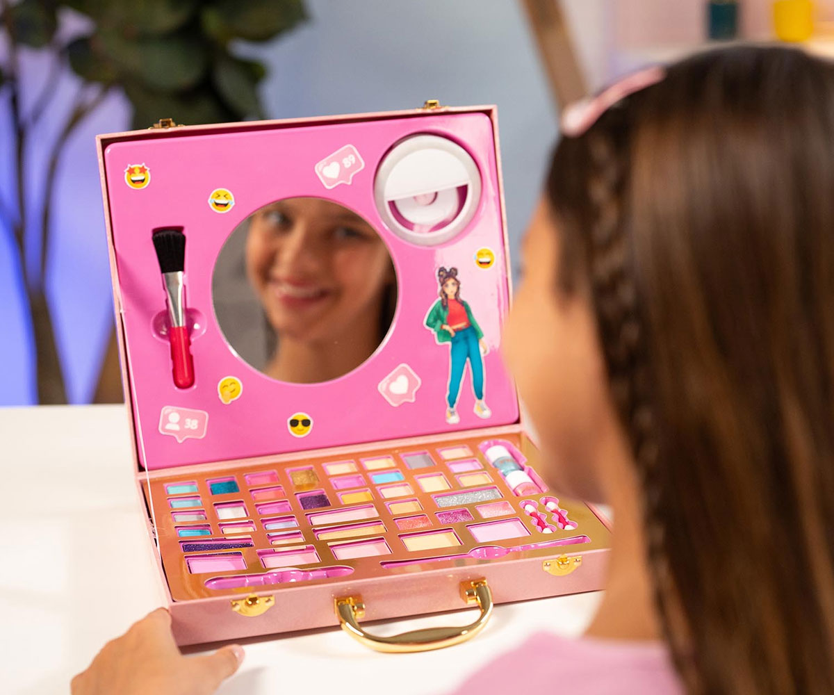 Nice Pink it куфарче с гримове и селфи ринг, 8+ години