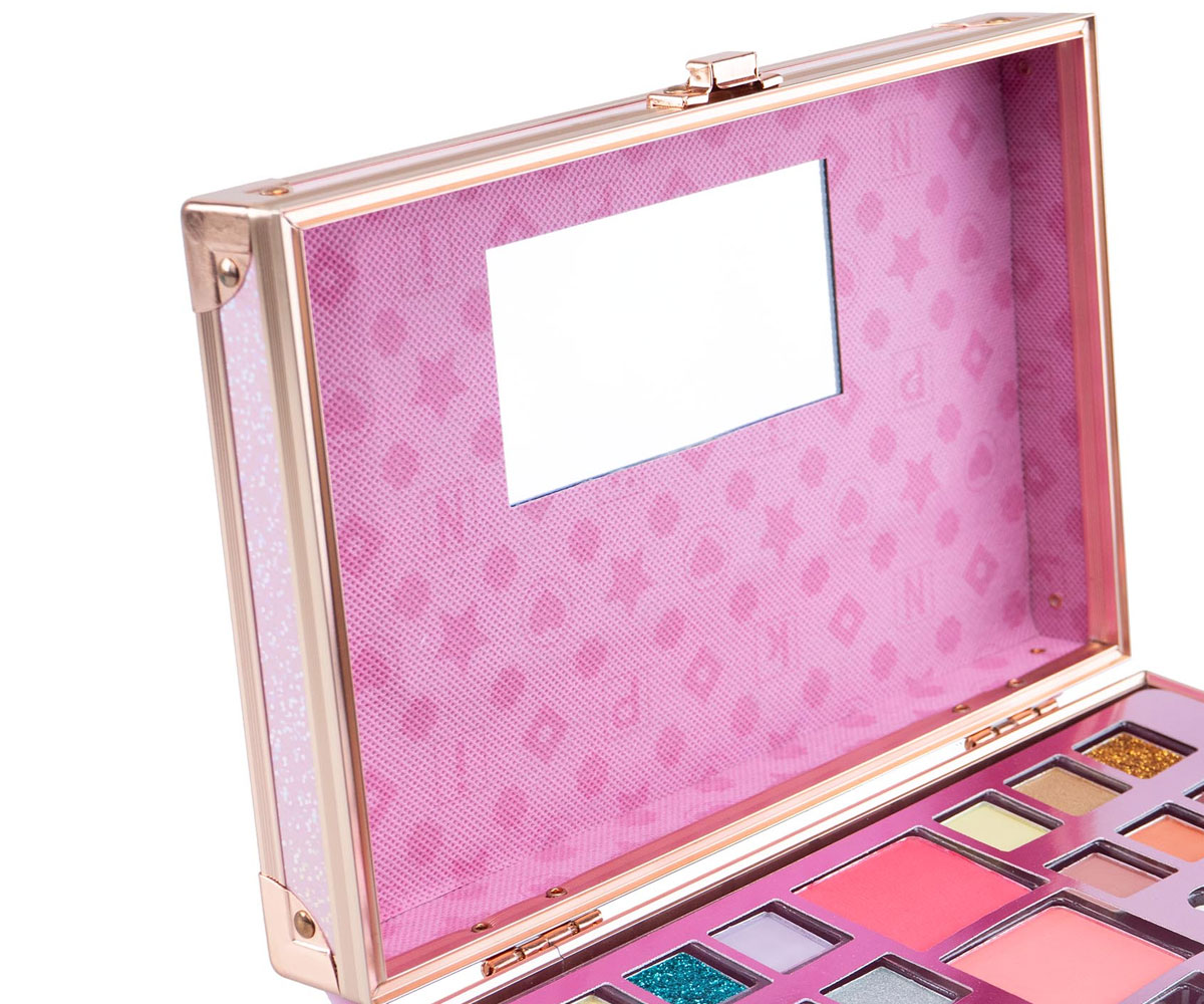 Nice Pink it куфарче с гримове за път, 12 сенки