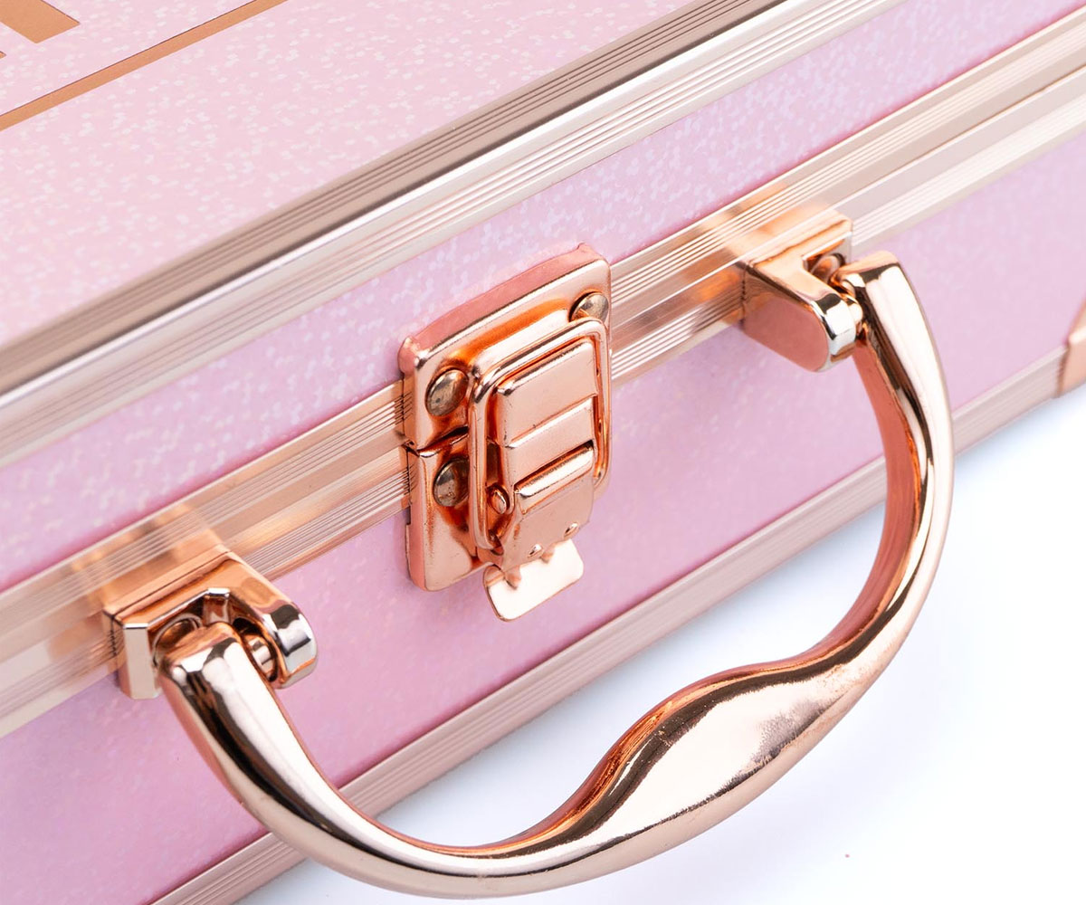 Nice Pink it куфарче с гримове за път, 12 сенки