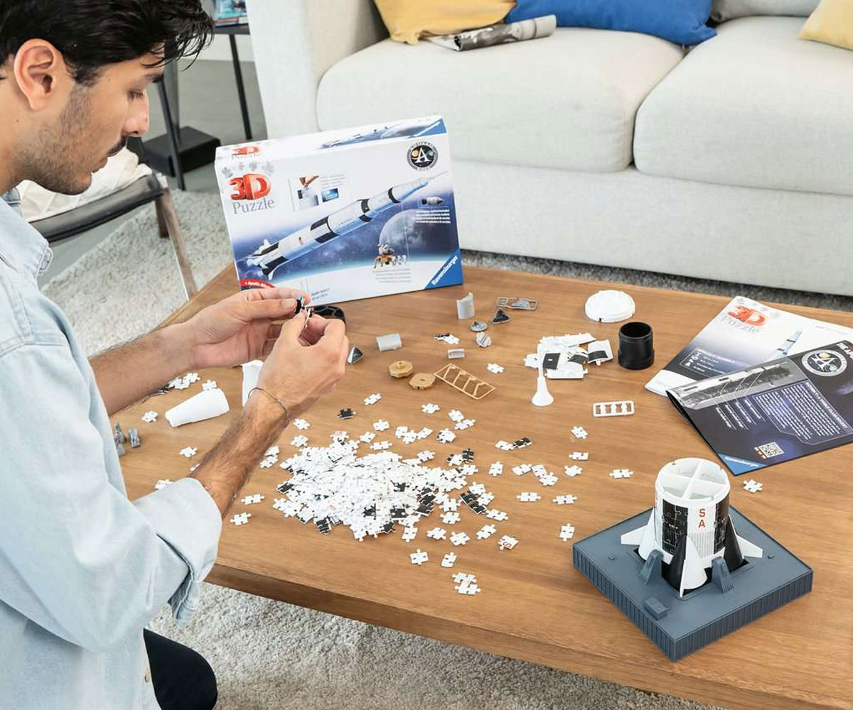 3D пъзел Ravensburger 440 части – ракета Apollo Saturn V