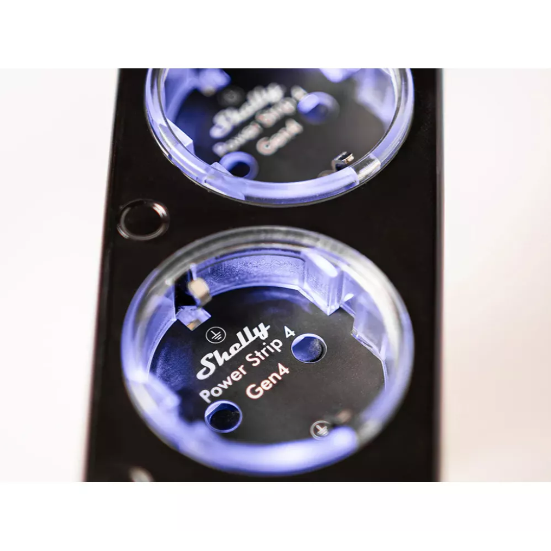 Разклонител ЧЕРЕН 4x2P+E с кабел 1.5 метра / 3×1.5мм2 с мерител Shelly Power Strip 4 Gen4