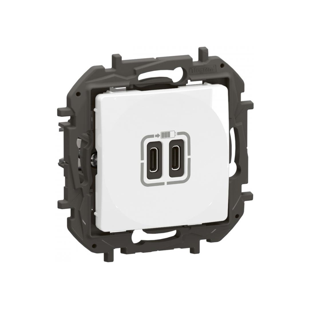 Розетка 2хUSB за зареждане тип C 3A 15W цвят Бял Niloe New Legrand