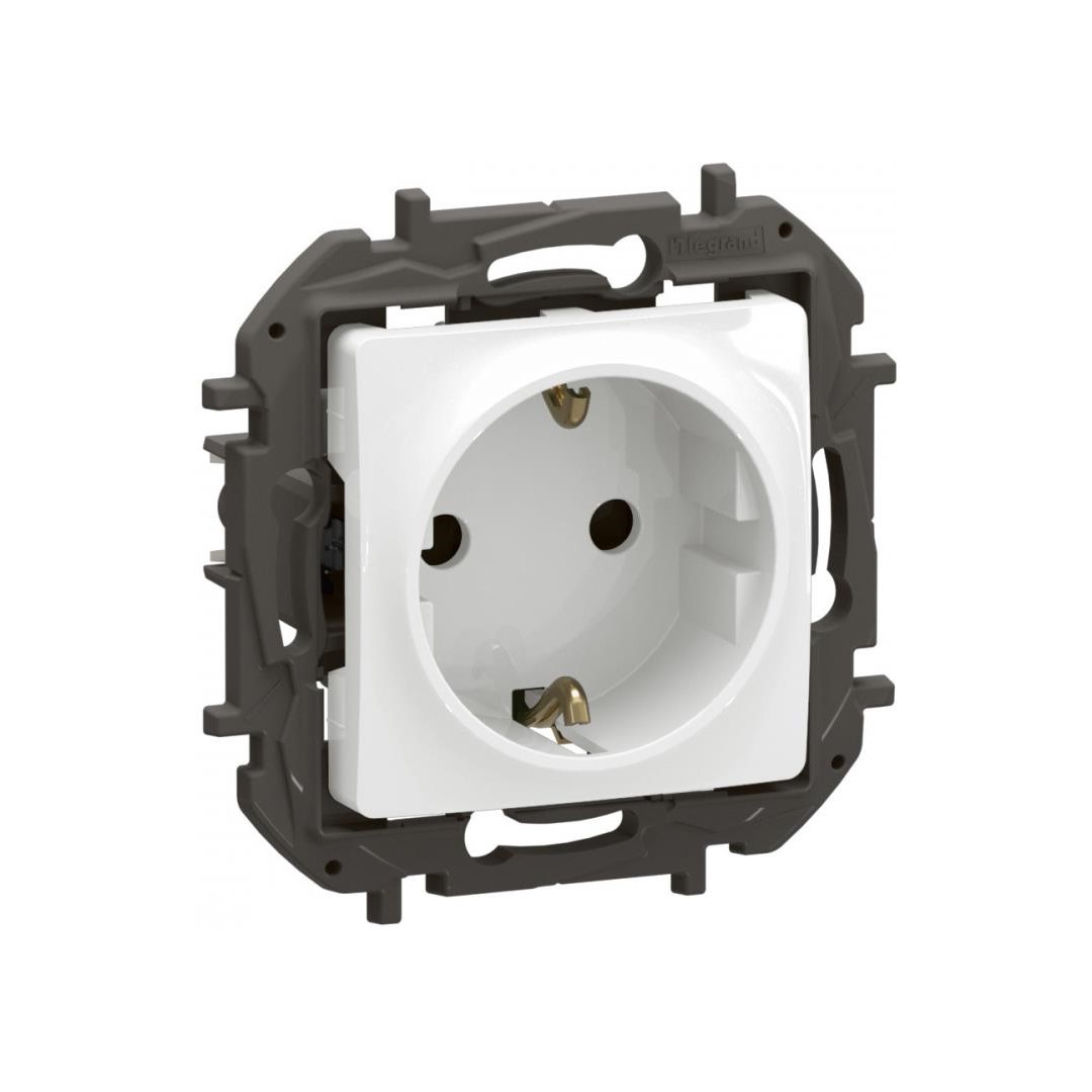 Контакт ШУКО 16A с детска защита цвят Бял Niloe New Legrand