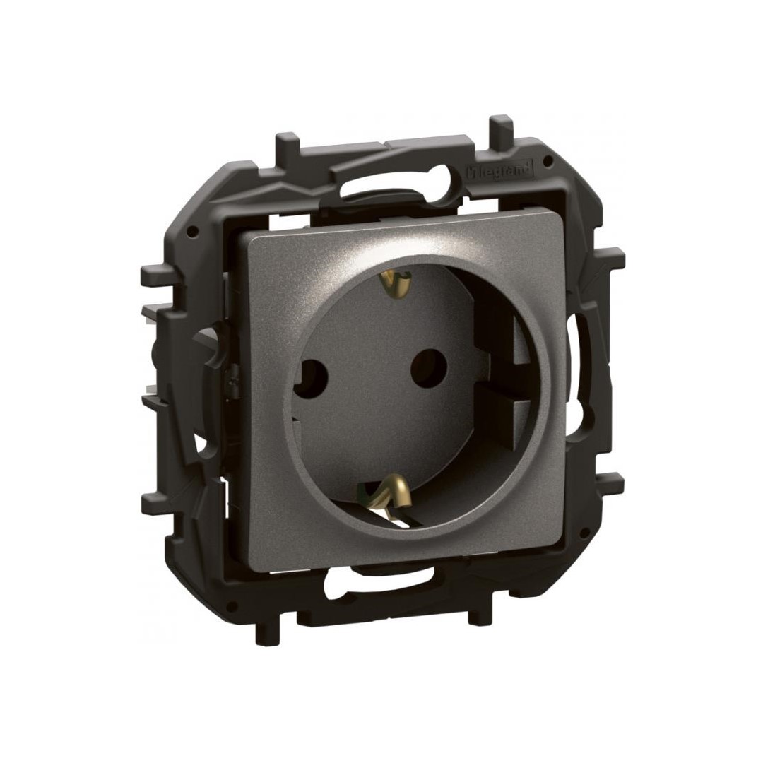 Контакт ШУКО 16A цвят Сив Niloe New Legrand