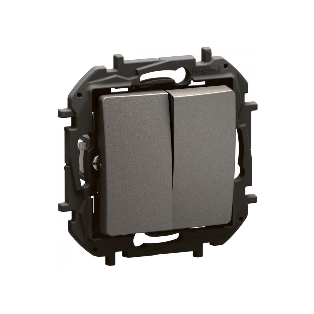 Двоен кръстат ключ 16A цвят Сив Niloe New Legrand