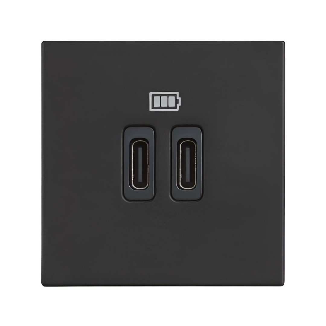 Розетка 2xUSB за зареждане тип C 3A 15W 2 мод. цвят Черен /блистер/ Classia Bticino