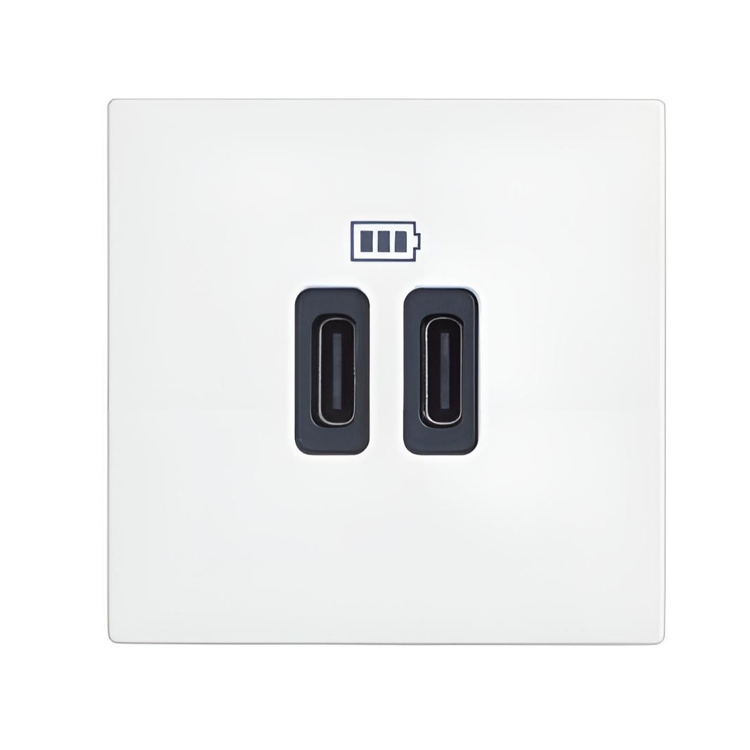 Розетка 2xUSB за зареждане тип С 3A 15W 2 мод. цвят Бял /блистер/ Classia Bticino