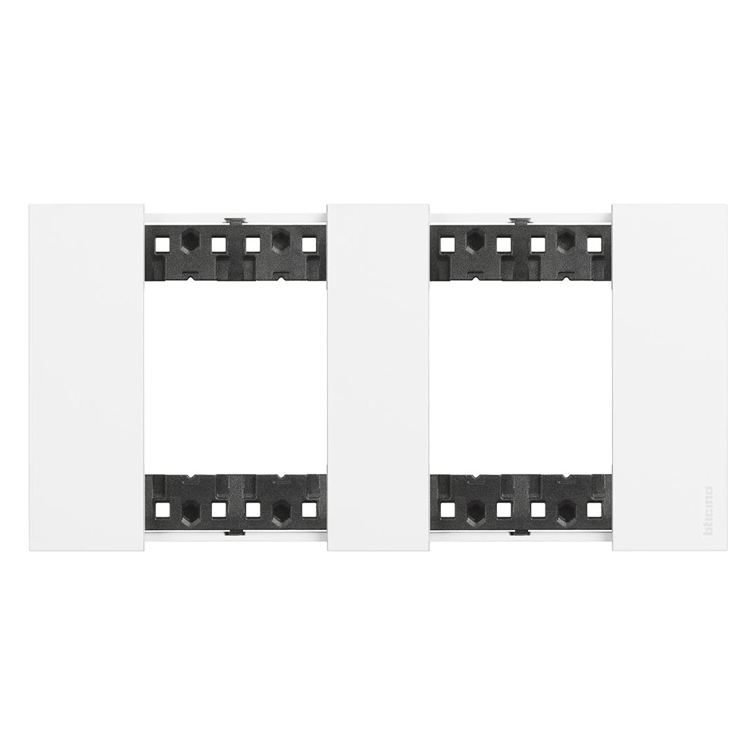 Рамка 2×2 мод. цвят Бял (White) Living Now Bticino