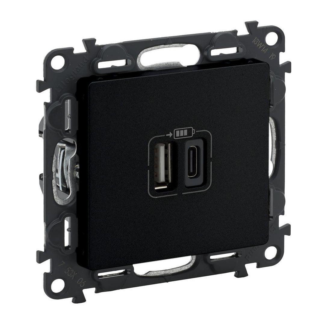 Розетка 2хUSB за зареждане тип A+C 3A 15W цвят Черен Valena Life Legrand