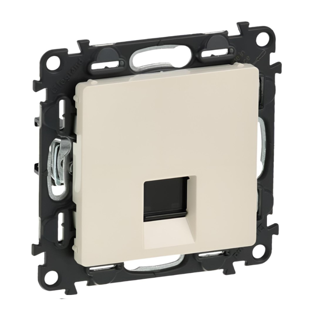 Розетка RJ45 cat.6 STP цвят крем Valena Life Legrand