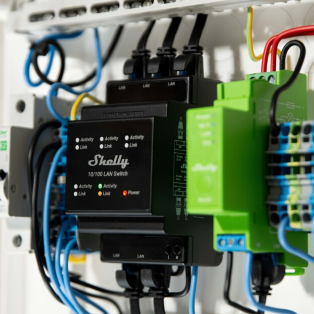 Мрежов комутатор, 5x 10/100 Mbps, за DIN монтаж, 110…230Vac, Shelly LAN Switch
