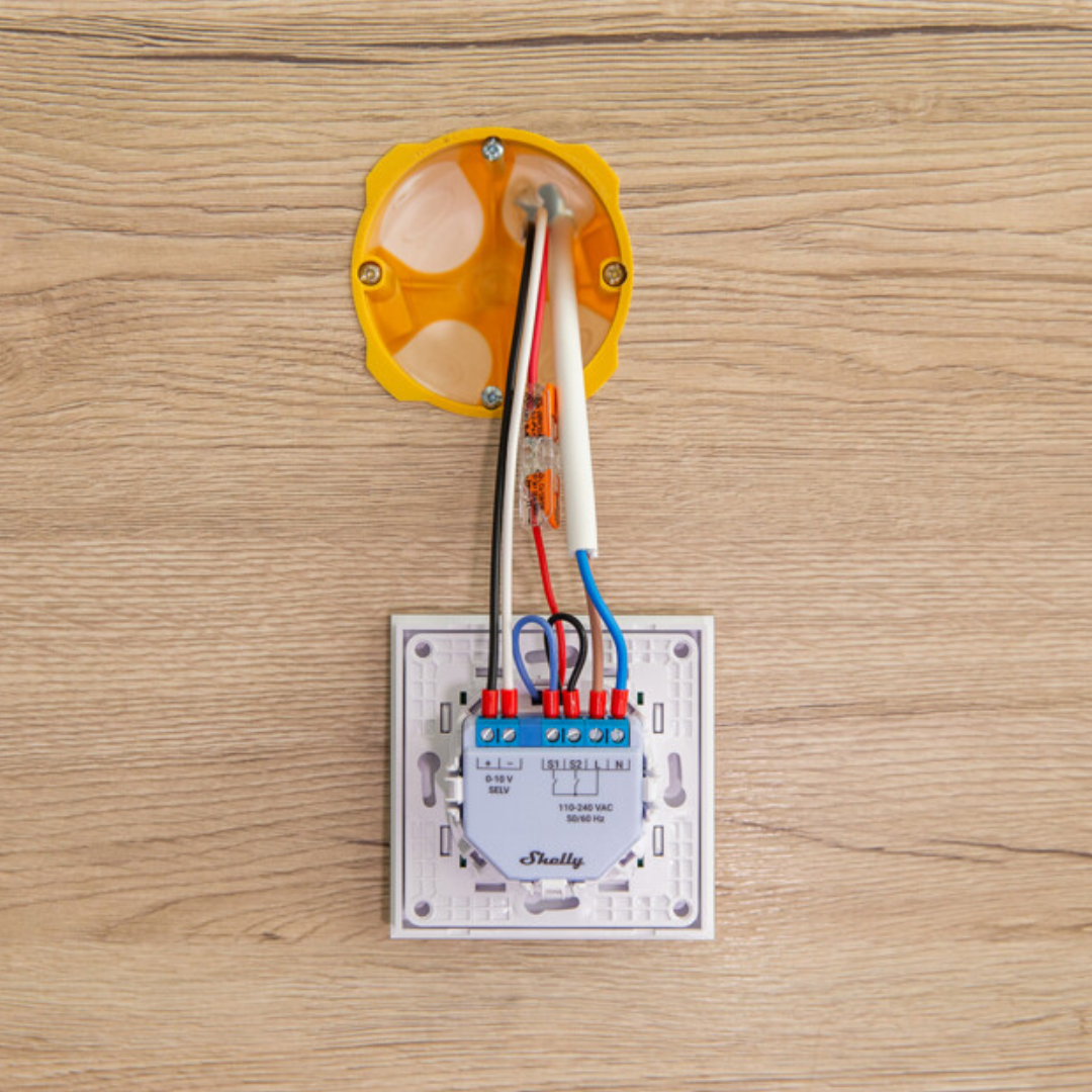 Микромодул Smart реле 1х димер 0-10V изисква неутрала Shelly Plus 0-10V Dimmer
