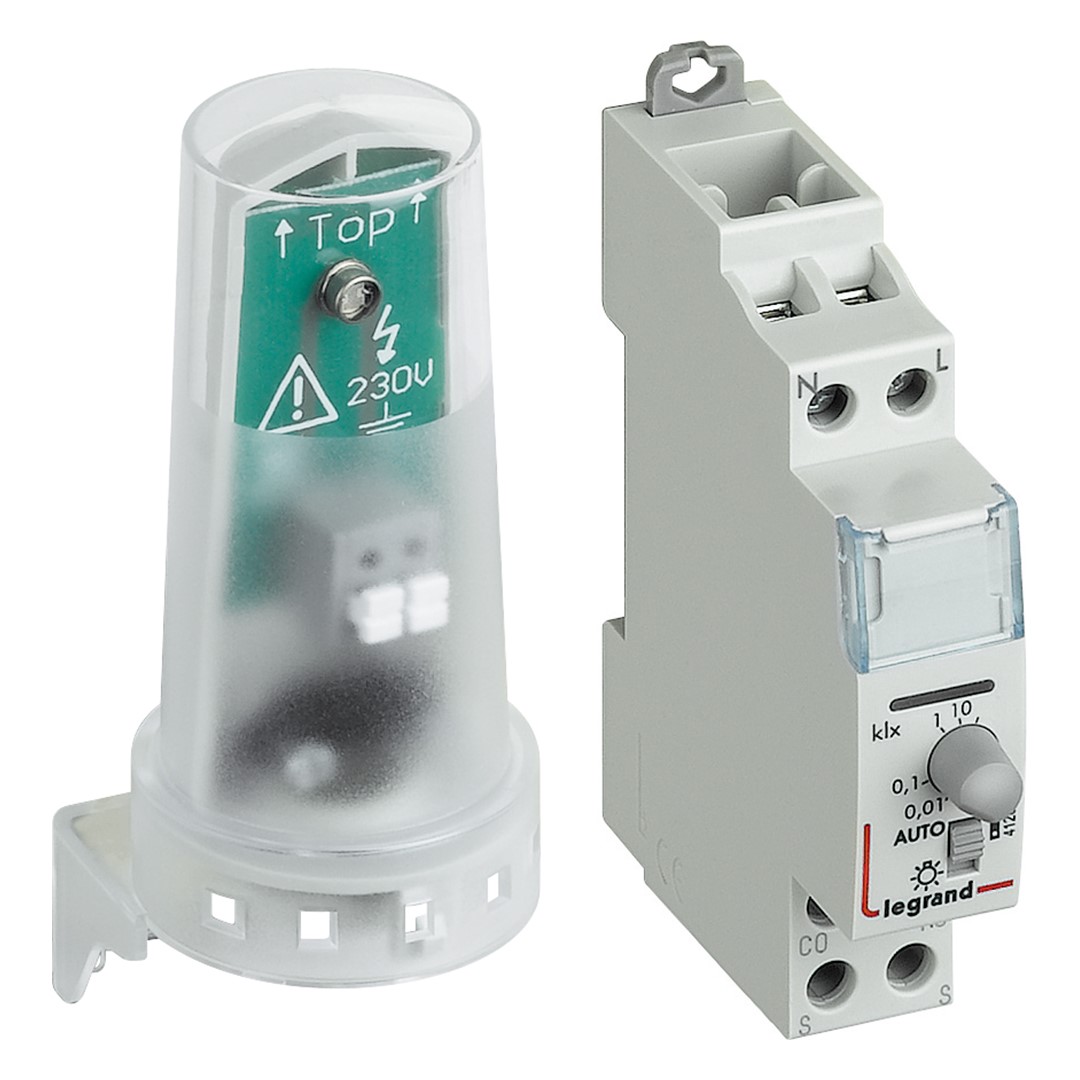 Датчик за осветеност, за DIN монтаж, 2000W, комплект с фотоклетка IP65, Legrand