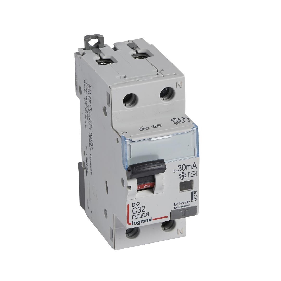 ДТЗ комбинирана DX3 1P+N 32A крива C 30mA тип AC 6kA 2 мод. Legrand
