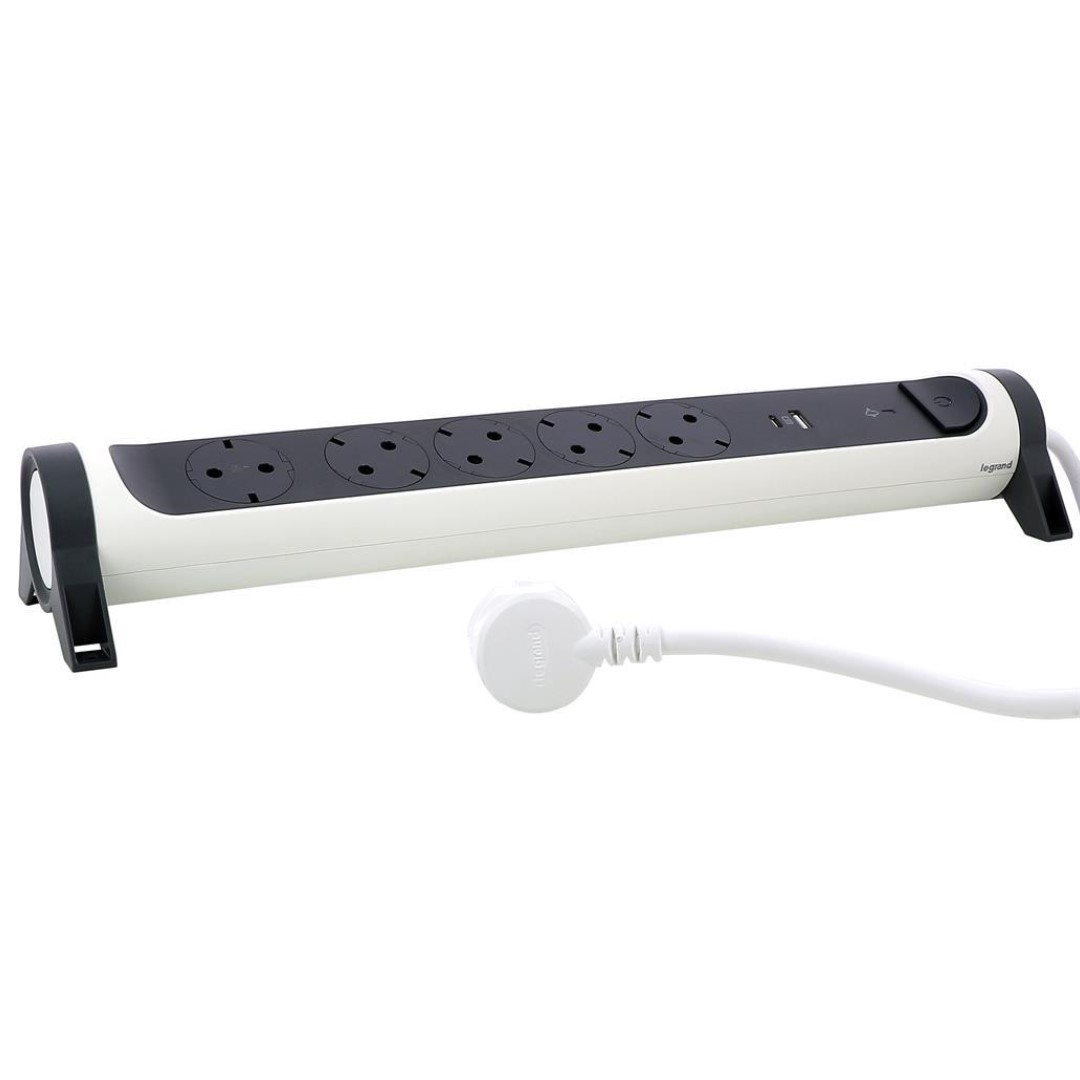 Разклонител БЯЛ 5x2P+E с кабел 1.5 метра с гръмозащита и USB A+C 3A 15W Premium NEW Legrand