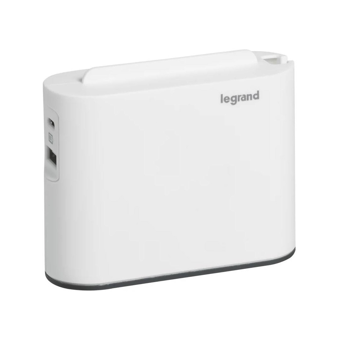 Адаптер за контакт плосък 2х Евро контакт 6A и USB A+C NEW Legrand