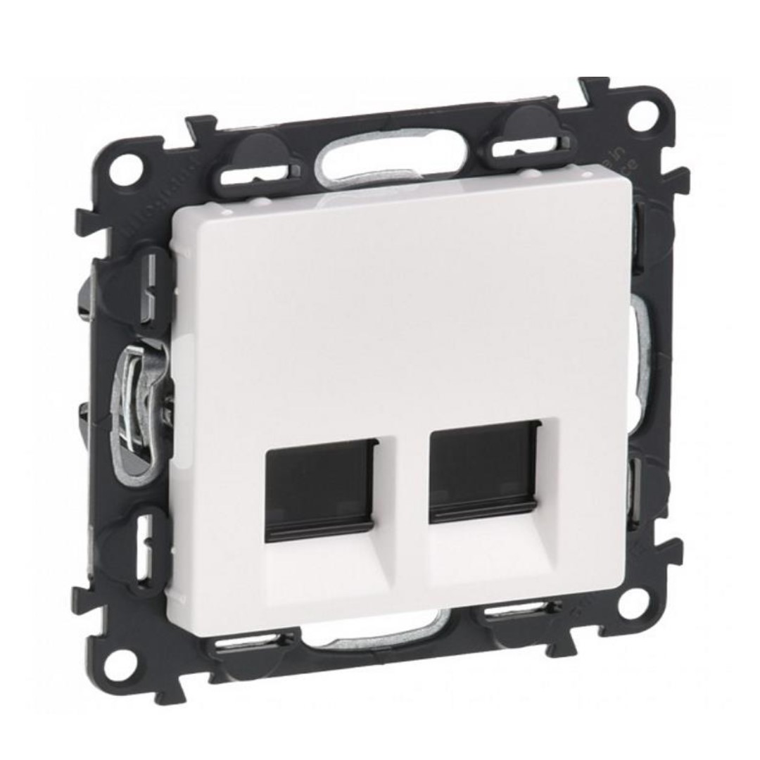 Розетка 2xRJ45 cat.5e UTP цвят бял Valena Life Legrand